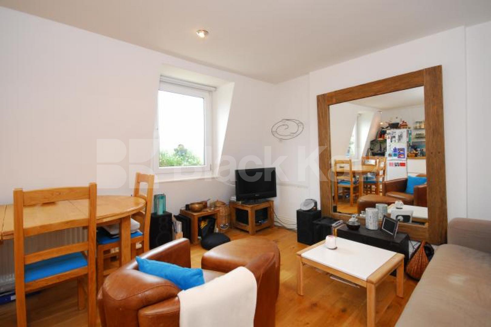 			NEW INSTRUCTION (Private Roof Terrace), 1 Bedroom, 1 bath, 1 reception Flat			 Goldney Road, MAIDA VALE